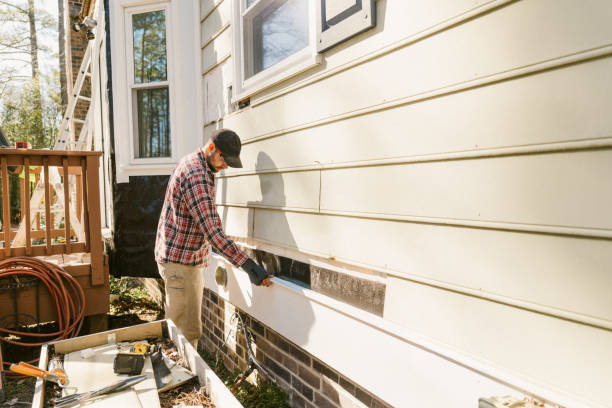 Trusted Emergency Siding Repair service in Austin, MN - Creative Siding